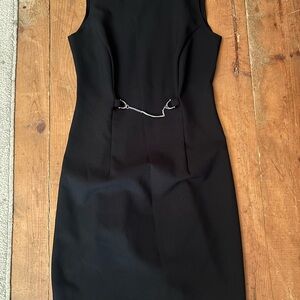 Elegant Black Sheath Dress with Decorative Chain